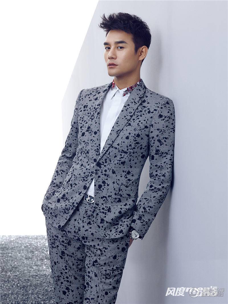 王凱時(shí)尚寫(xiě)真大片 目光慵懶風(fēng)格雅痞率性