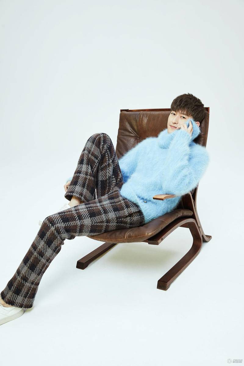 張翰最新寫真大片曝光 冬日暖男上線