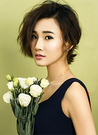 演員常方源寫真大片 溫暖明媚顯恬淡氣質