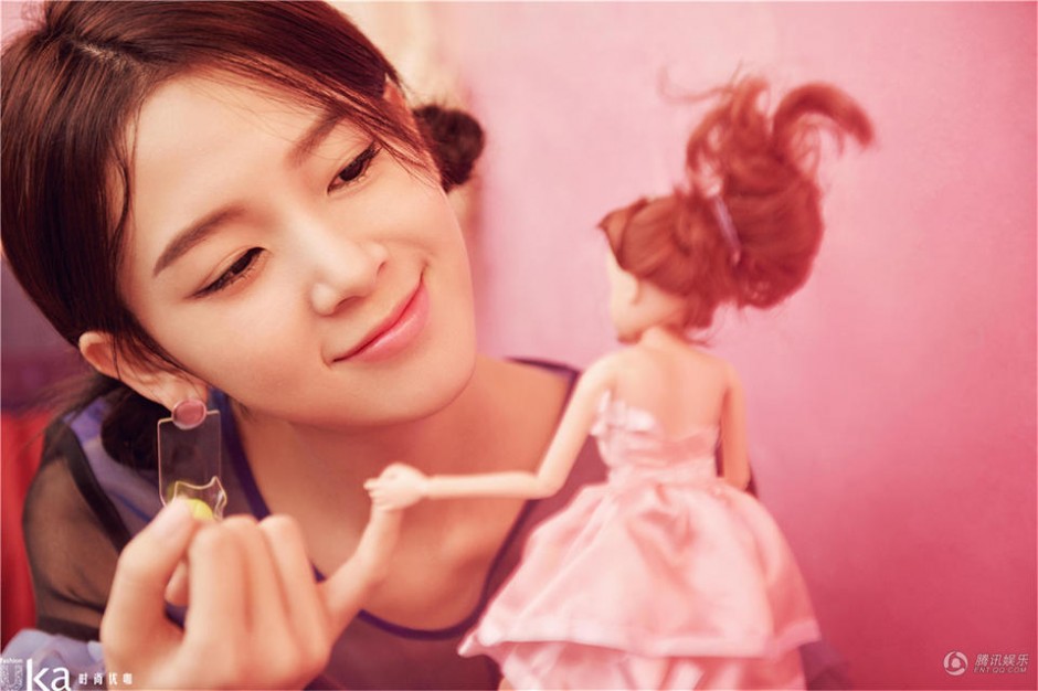 陳瑤最新寫真大片曝光 粉色夢幻少女心炸裂