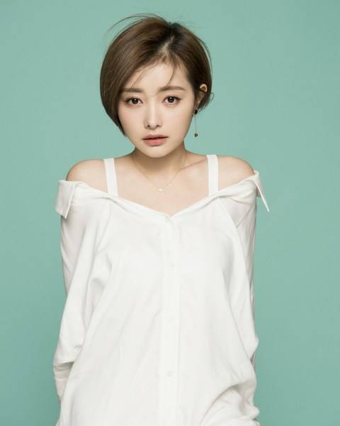 演員吳昱瑤最新寫真曝光 元氣少女透露性感小心機