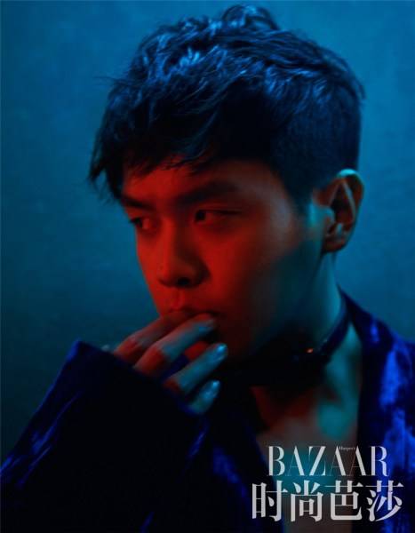 張若昀秋冬時(shí)尚寫真大片 光影迷離中貴氣撩人