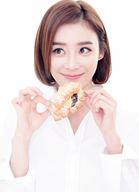 袁姍姍最新時(shí)尚寫(xiě)真圖片 溫暖式微笑沁人心脾