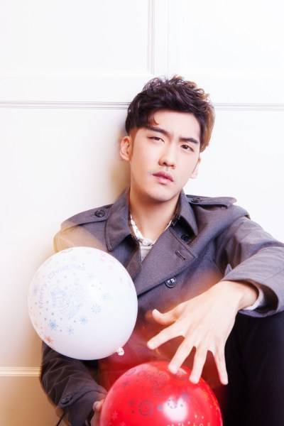 廖彥龍adson時尚寫真曝光 暖冬紳士男友力爆棚