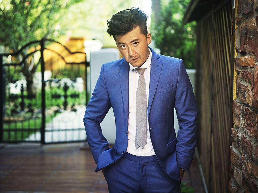 《咱們相愛吧》柳小海寫真演繹熟男魅力