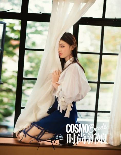 林允最新雜志大片 優(yōu)雅嫵媚宛如油畫中人