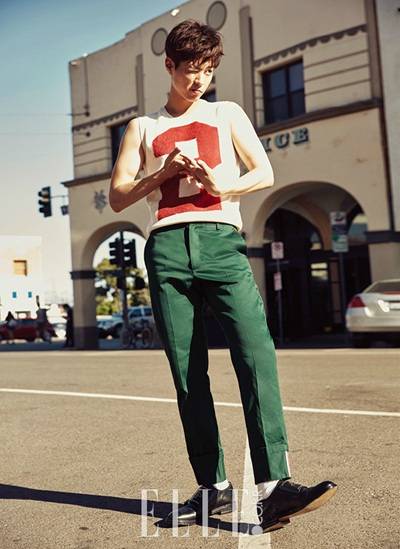 樸寶劍雜志封面畫報公開 帥氣時尚笑容迷人