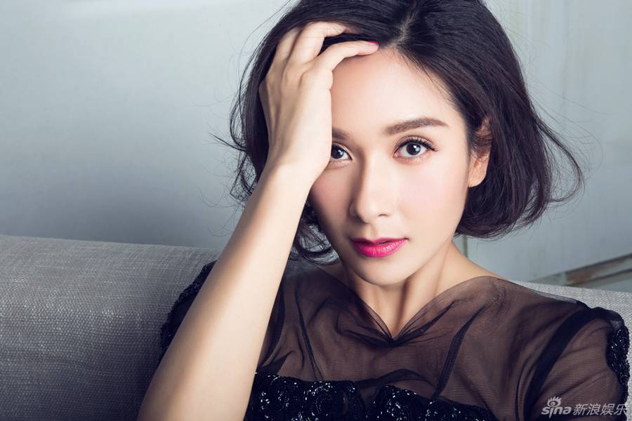 楊恭如生日寫(xiě)真大片 演繹淑女優(yōu)雅大氣風(fēng)情