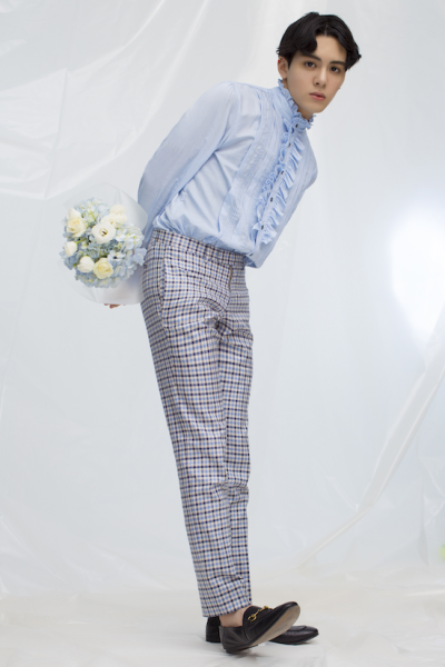 大眼仔曾舜晞時(shí)尚寫(xiě)真變身&ldquo;巴洛克王子&rdquo;