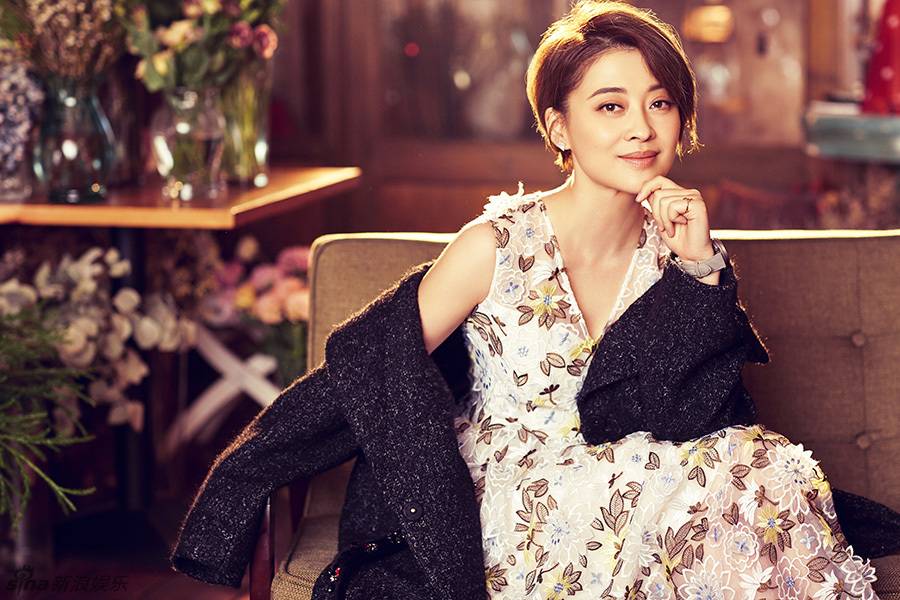 梅婷新春寫(xiě)真大片曝光 溫暖如光笑容滿(mǎn)分