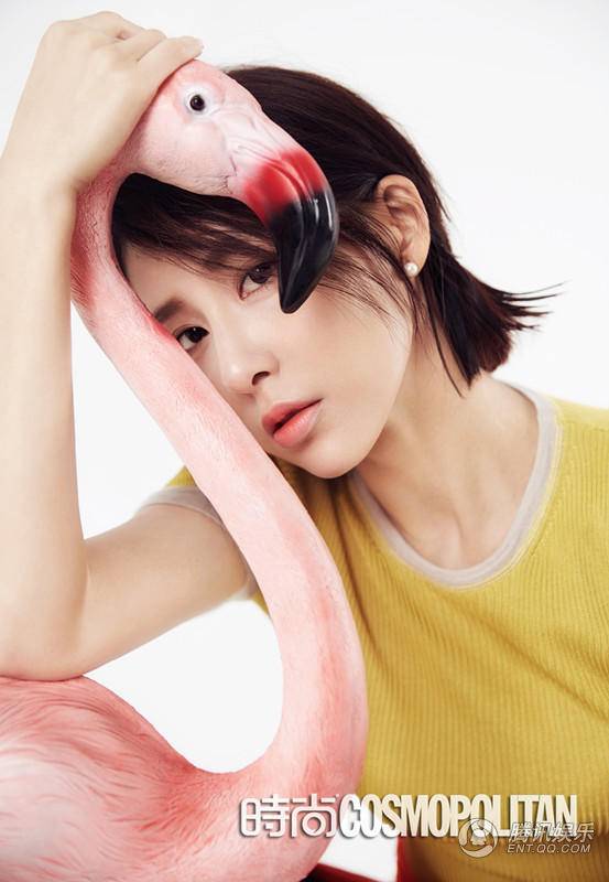 內地女演員賈青寫真大片 清新自然笑容溫暖