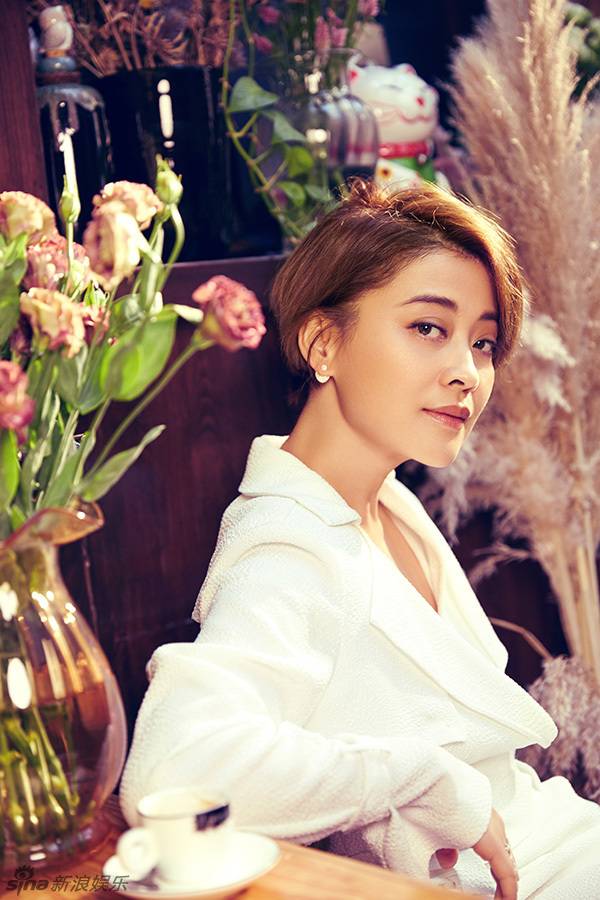 梅婷新春寫真大片曝光 溫暖如光笑容滿分