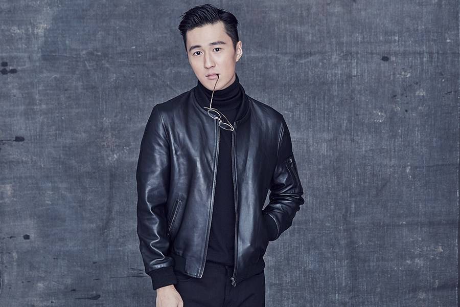 內(nèi)地演員趙炳銳寫真帥照 利落短發(fā)大展男士風(fēng)范