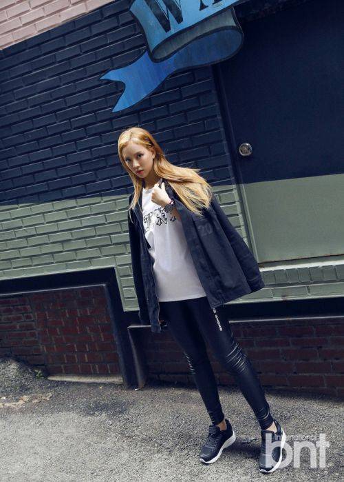 韓國(guó)歌手Unpretty Janey寫真 金色長(zhǎng)發(fā)凸顯氣質(zhì)