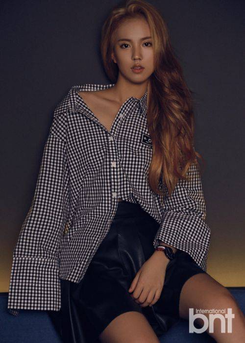 韓國歌手Unpretty Janey寫真 金色長發(fā)凸顯氣質(zhì)