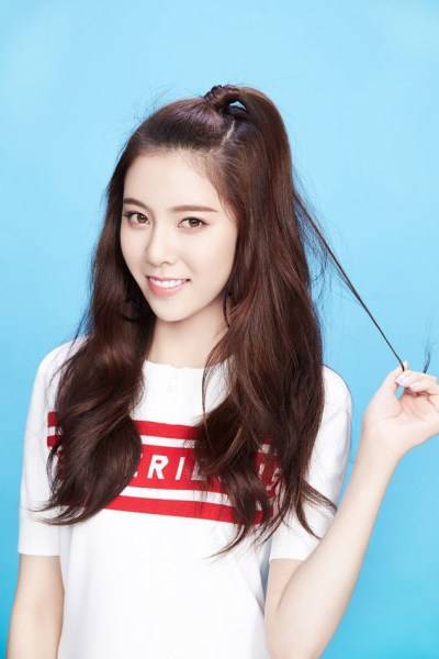 CC宋妍霏萌系少女寫(xiě)真 簡(jiǎn)約時(shí)尚夢(mèng)幻來(lái)襲