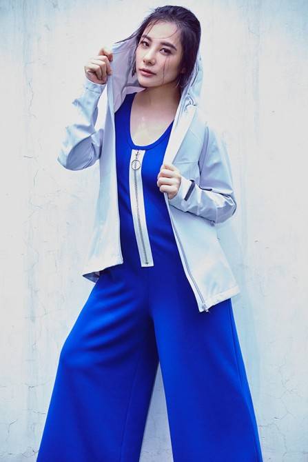 劉璇短發(fā)寫真曝光 完美演繹Mix運(yùn)動(dòng)風(fēng)