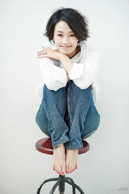 馬伊琍最新寫真大圖 露招牌甜笑溫柔大氣