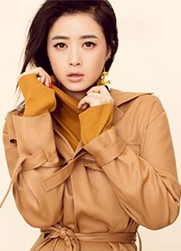 蔣欣時尚大片曝光 長款風衣難掩優(yōu)雅氣質(zhì)