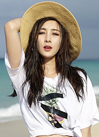 演員馬蘇白衣清純寫真 清新怡人氣質(zhì)盡顯演員馬蘇白衣清純寫真 清新怡人氣質(zhì)盡顯