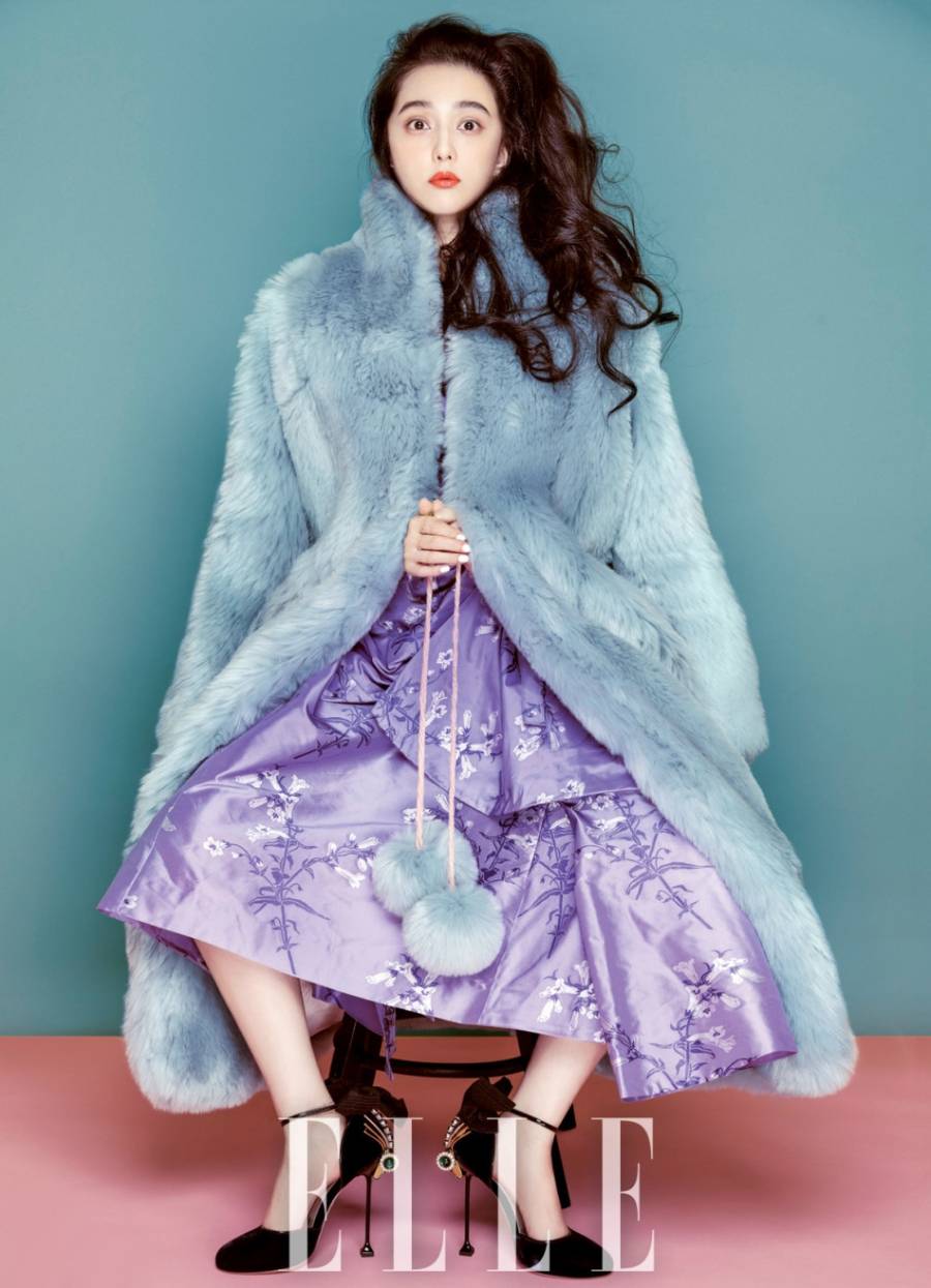 范冰冰雜志封面圖片 抱貓賣萌俏皮可愛