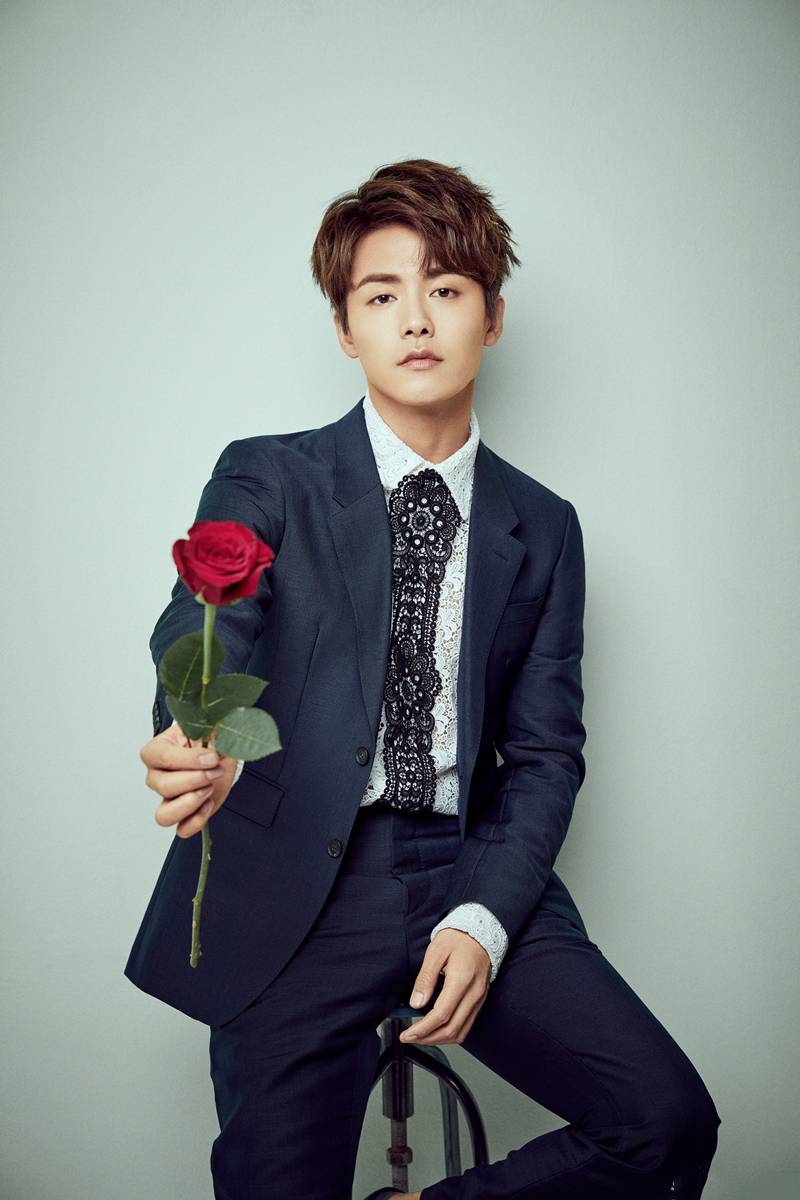 馬天宇輕熟男寫真照 陽(yáng)光男神顏值爆表