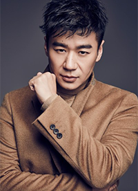 演員徐佳初冬寫真曝光 化身時尚硬漢