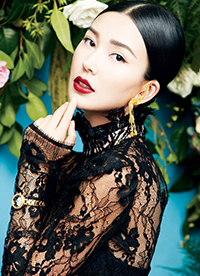 姚星彤性感寫真大片曝光 紅唇極致魅惑迷人