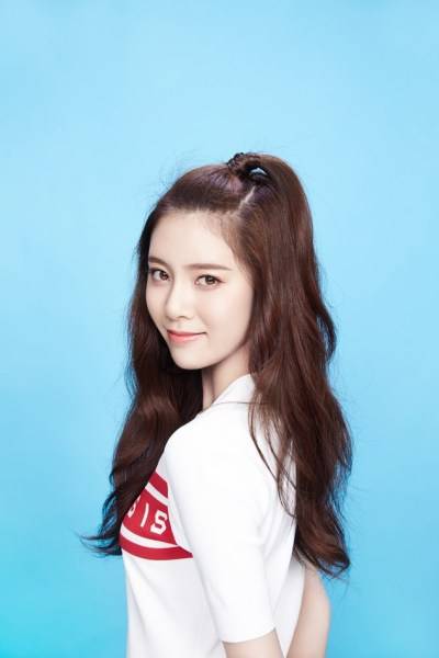 CC宋妍霏萌系少女寫真 簡約時(shí)尚夢幻來襲