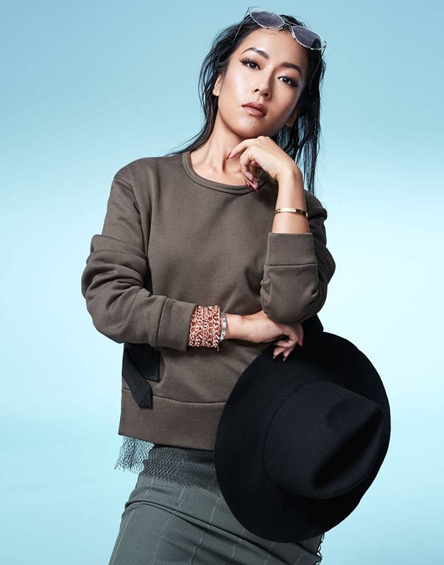 吉克雋逸時尚寫真圖片 簡約造型展個人風格