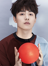 馬天宇時尚大片造型 側(cè)顏殺高貴如王子