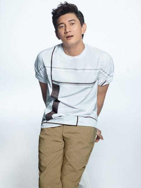 吳奇隆最新時(shí)尚寫真大片 雙面熟男自由更換