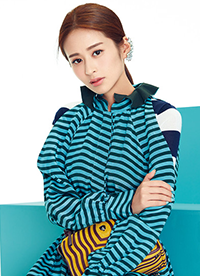 穎兒最新雜志寫真 玩轉(zhuǎn)秋日色彩