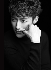 男演員張鑫黑白寫真大片 眼神深邃極具紳士誘惑