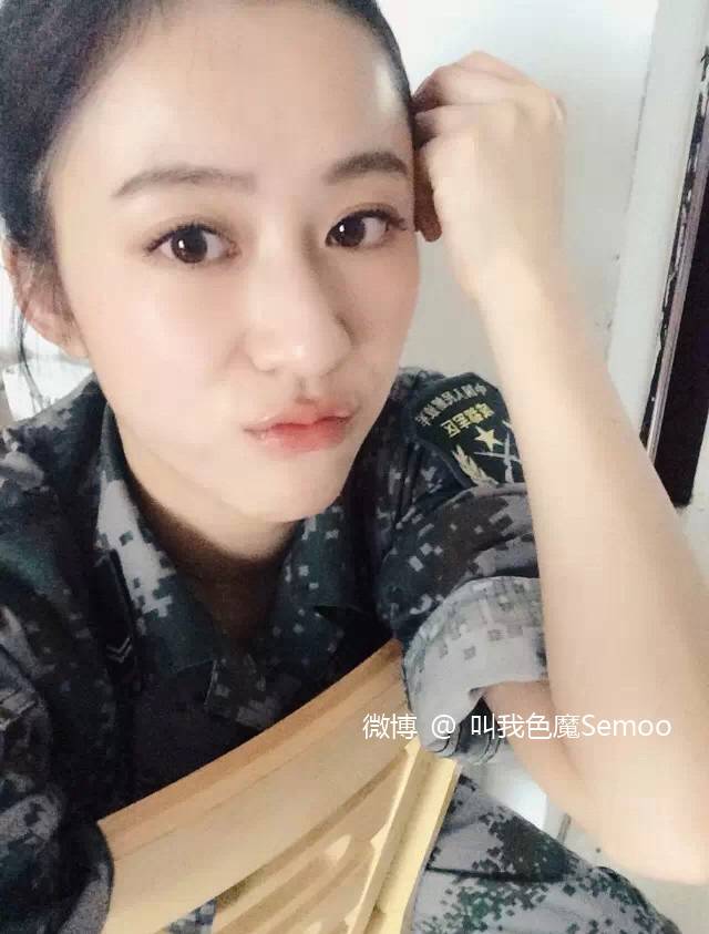 女兵都很土？ 叫我色魔Semoo可是會(huì)穿衣星人哦