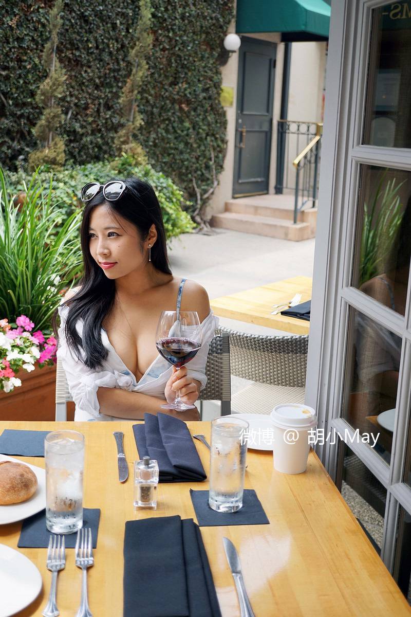 胡小May 吃貨也可以性感和美麗