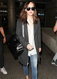 旅行怎么可以不美美噠 學(xué)學(xué)這些明星的機(jī)場街拍