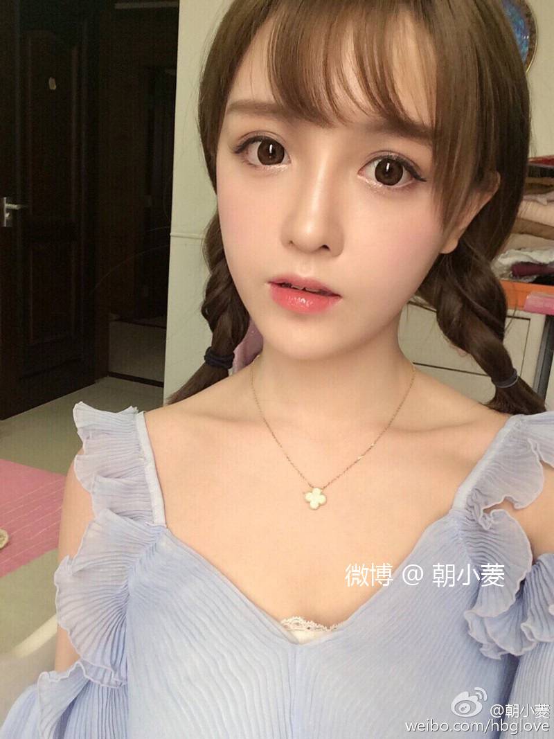 宅男們小心你們的鼻血 朝小菱根本就是個人造娃娃好嘛