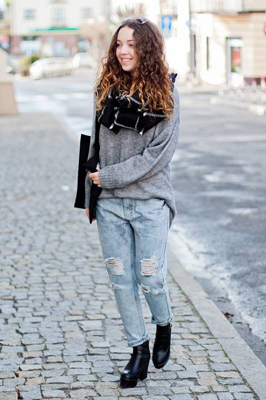 寬松牛仔褲怎么搭配？時(shí)尚達(dá)人給你不一樣的感覺(jué)