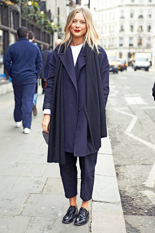 平底鞋怎么搭配?看歐美時尚達人的穿搭方法