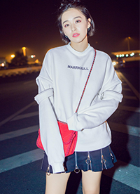 闞清子機(jī)場街拍曝光 盡顯鬼馬精靈范兒