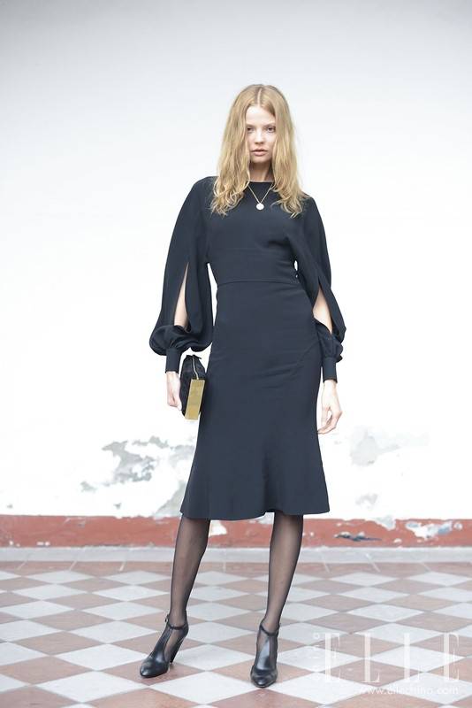 劉雯街拍實(shí)用搭配 教你夏季即防曬又美麗的制勝法寶！