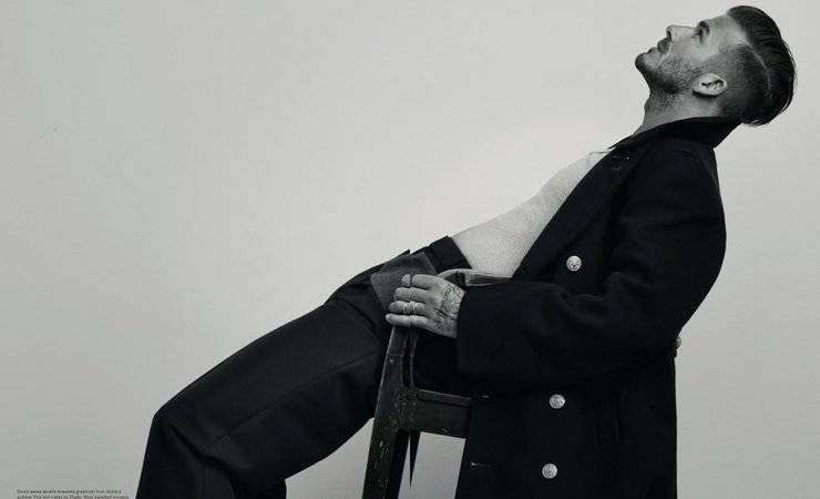 貝克漢姆黑白寫真集 性感半裸演繹完美型男