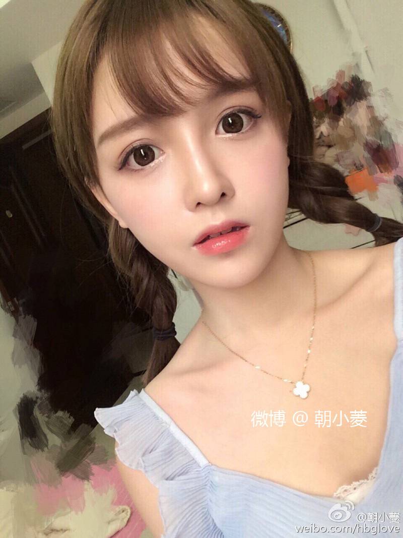 宅男們小心你們的鼻血 朝小菱根本就是個人造娃娃好嘛