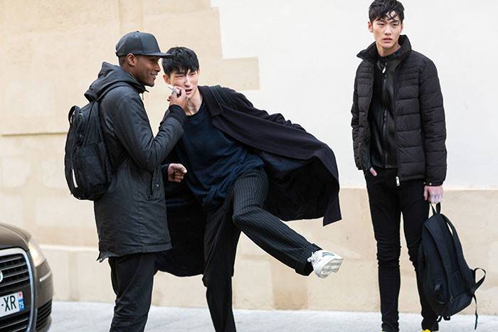 男裝時(shí)裝周的男模街拍look 又是一大波小鮮肉們