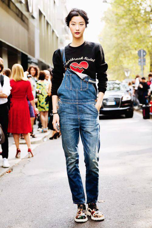 韓國(guó)模特樸智慧時(shí)尚簡(jiǎn)約實(shí)用街拍