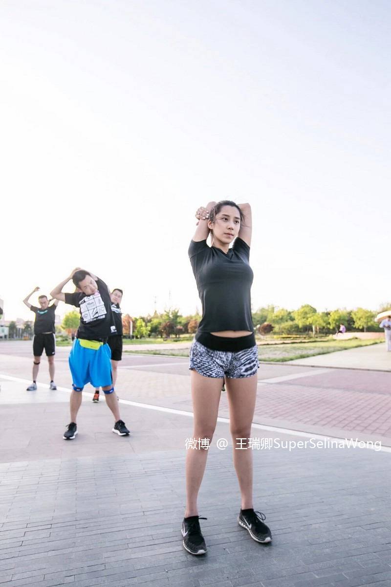 顏好身材好 愛健身的王瑞卿SuperSelinaWong氣質(zhì)好迷人