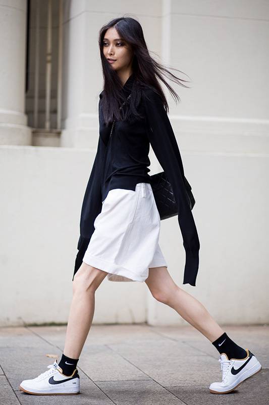 平底鞋怎么搭配?看歐美時尚達人的穿搭方法