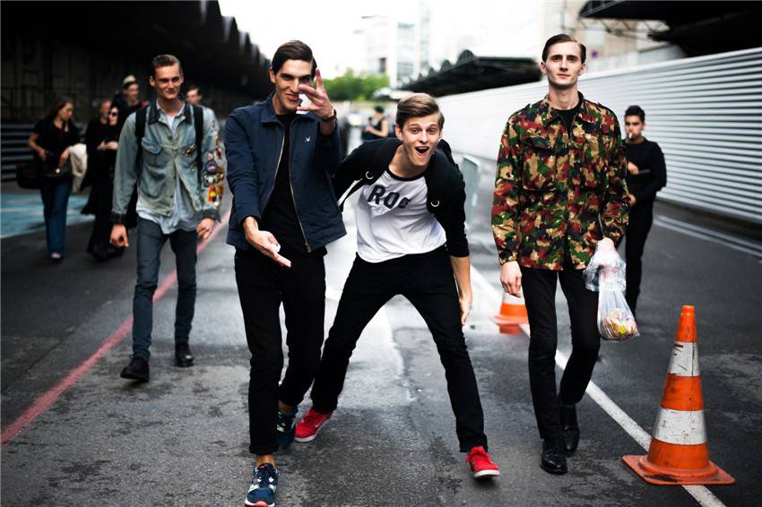 歐美型男街拍 演繹2016最潮時(shí)尚搭配