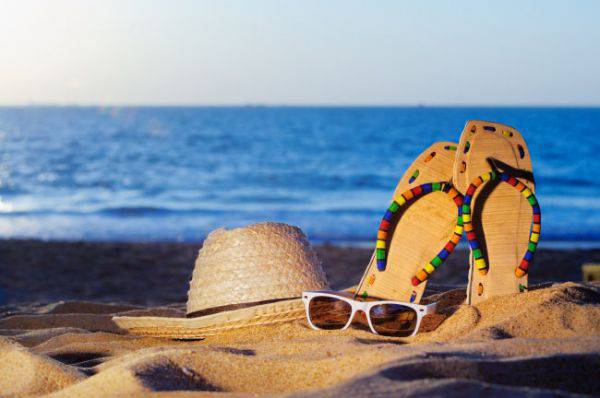 大海藍天沙灘 夏天海邊風景圖片